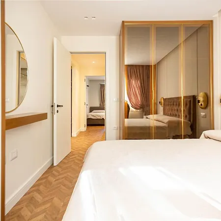 Center Fame House Tirana