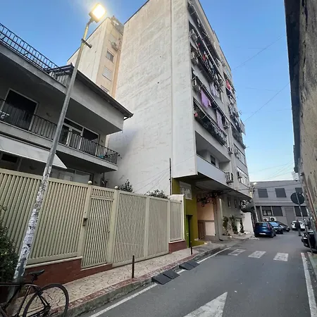 Center Fame House Lägenhet