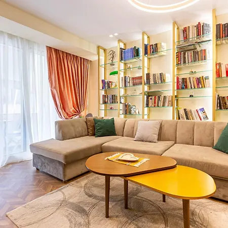 Center Fame House Apartment